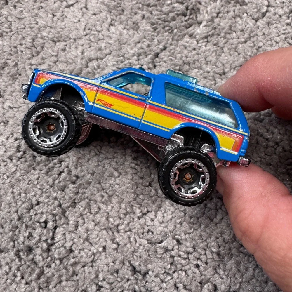 Hot Wheels 2015 4x4 Blazer 1983 Loose